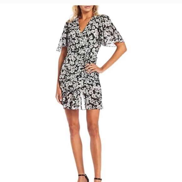 Alex Marie Pretty As Suzy Floral Wrap Dress - Black and White Size 6P NWT - Picture 1 of 5